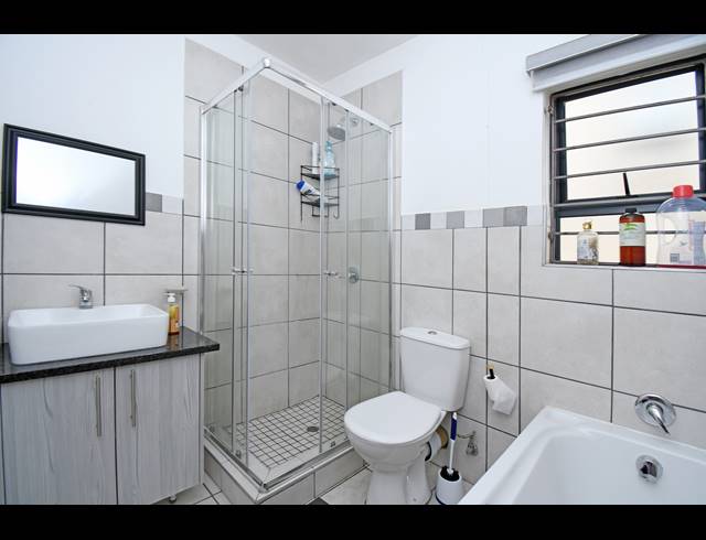 2 BEDROOM TOWNHOUSE FOR SALE IN FERNDALE